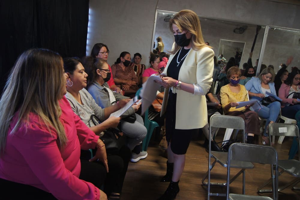 En este momento estás viendo Presentación Ejecutiva de Sindicato Mexicano Hiaki a vecinas de colonia El Choyal.